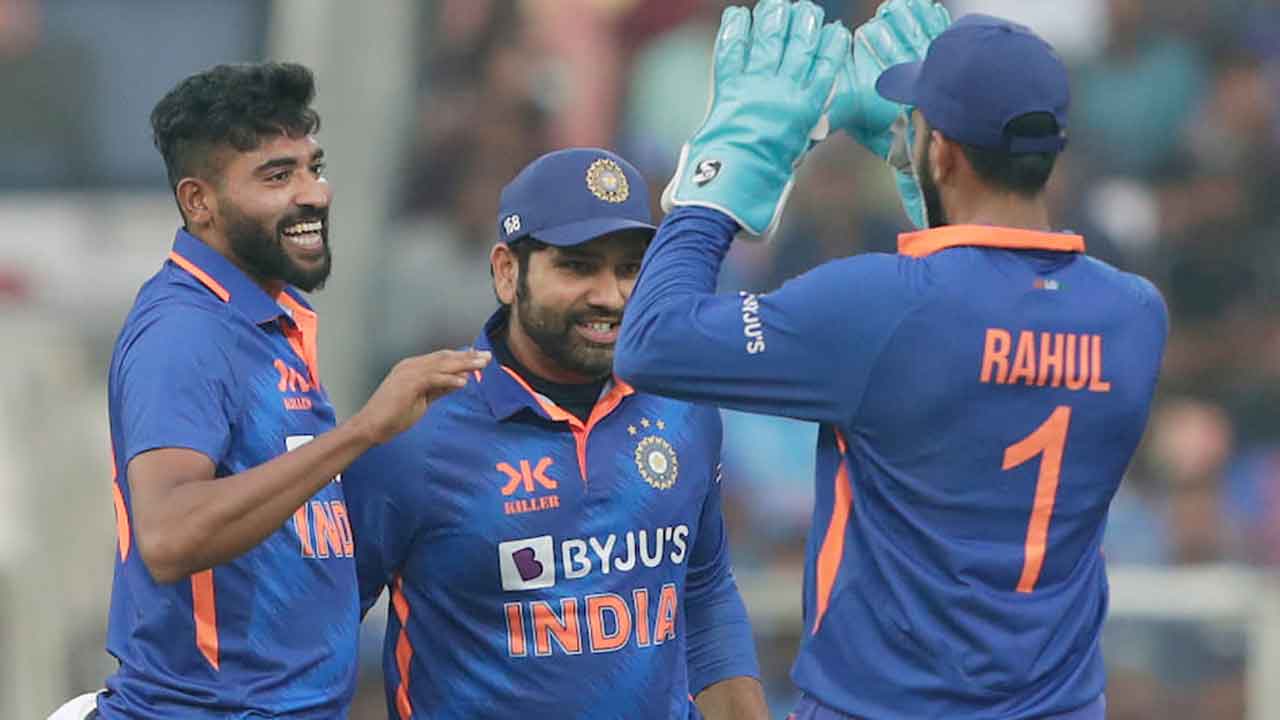 IND vs SL | న‌వ‌నిదు ఫెర్నాండో బౌల్డ్.. 4 వికెట్లు కోల్పోయిన లంక‌.. స్కోర్ ఎంతంటే..?