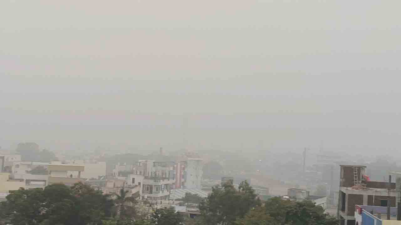 ప్రకృతిని కమ్మేసిన పొగమంచు