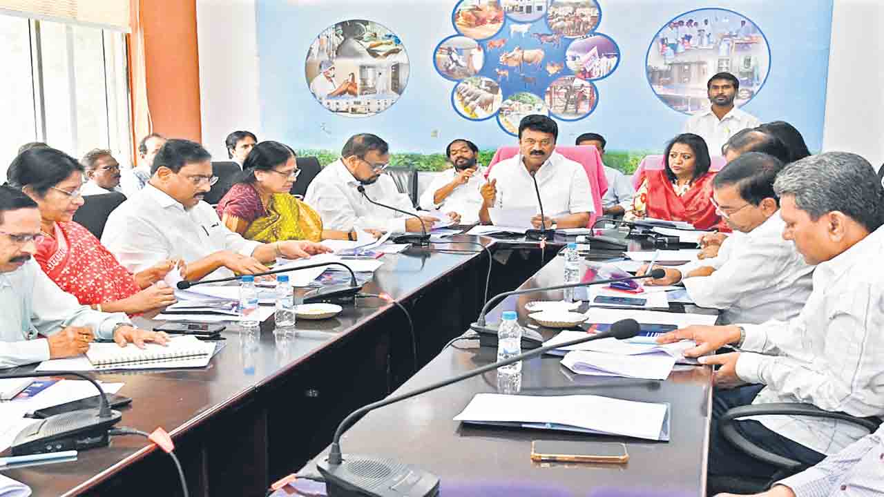 239 బడుల్లో మన ఊరు- మన బడి