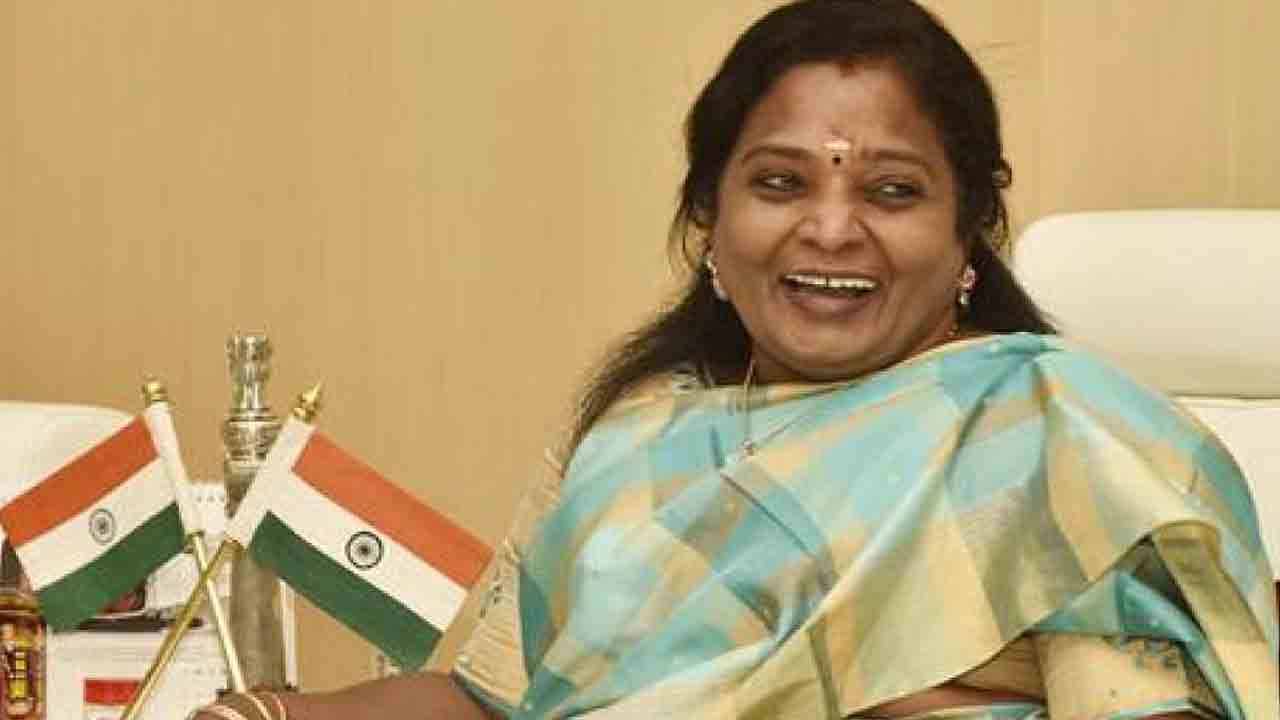 ఆపే అధికారం నాకున్నది.. బిల్లుల పెండింగ్‌పై గవర్నర్‌ వింత వ్యాఖ్యలు