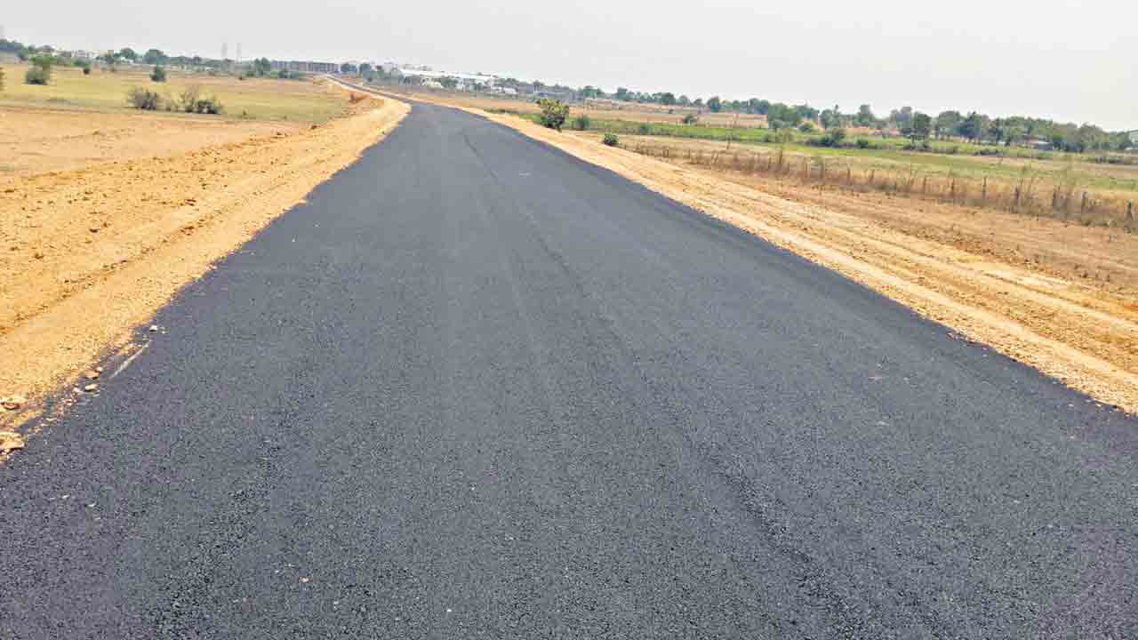 నిధులు దండిగా.. ప్రగతి మెండుగా..