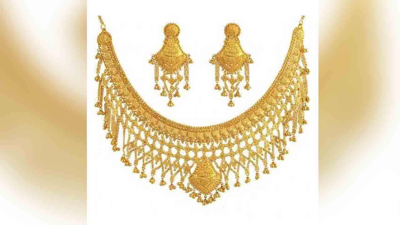 తక్కువ ధరకే.. తళుక్కులు !