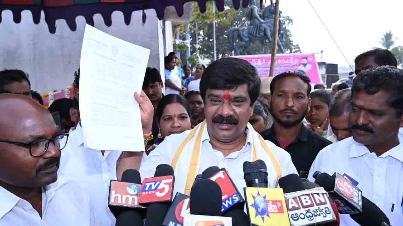 ఆర్వోబీలకు నిధుల మంజూరిలో అరవింద్ ప్రమేయం గుండు సున్నా :  మంత్రి వేముల