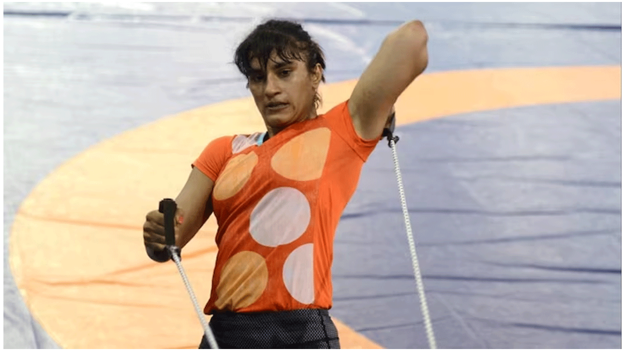 డ‌బ్ల్యూఎఫ్ఐ చీఫ్‌పై స్టార్ రెజ్ల‌ర్ వినేష్ ఫొగ‌ట్ సంచ‌ల‌న ఆరోప‌ణ‌లు