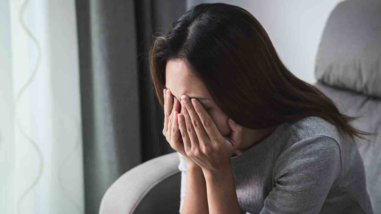 AP News | వీడియోలు అప్‌లోడ్‌ చేస్తే డబ్బులు వస్తాయని.. మోసపోయిన బీటెక్‌ విద్యార్థిని