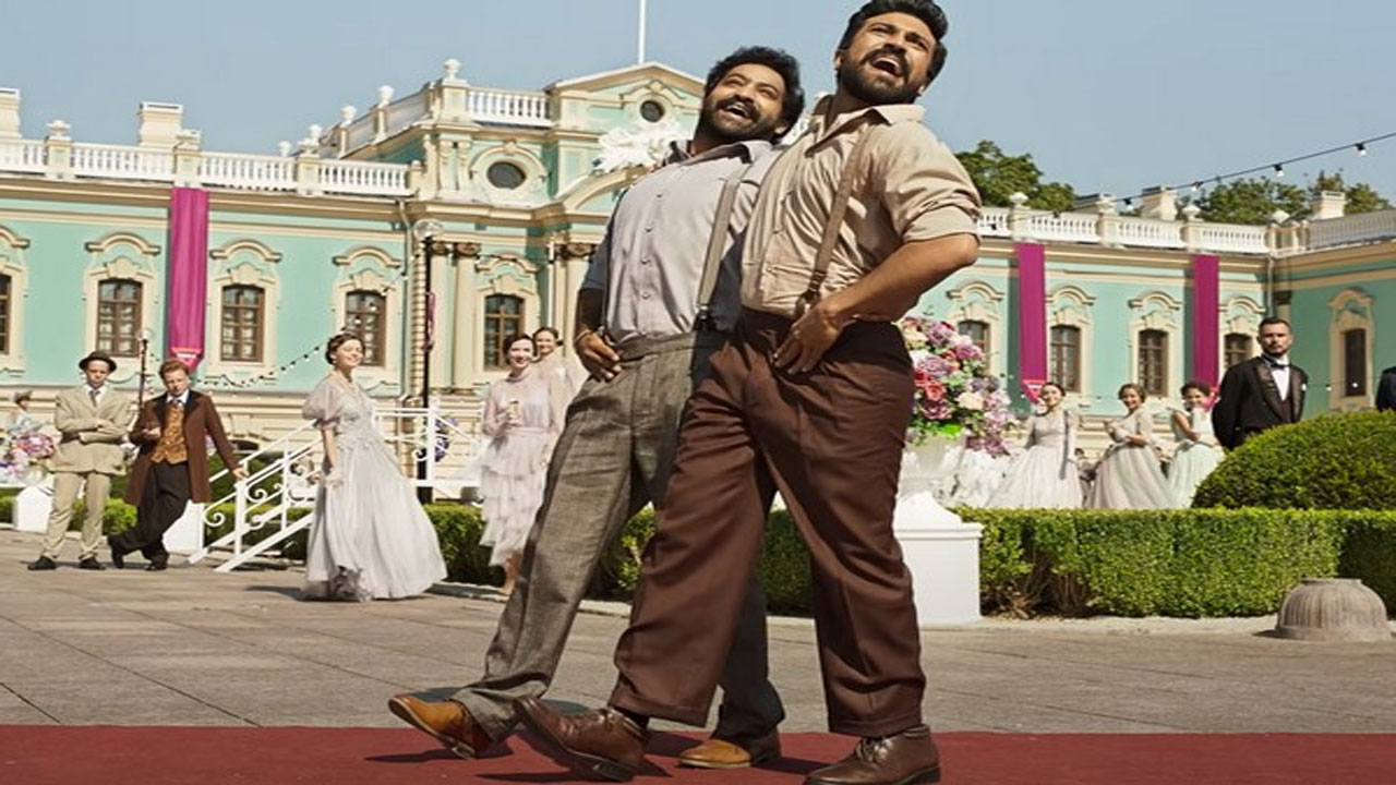 Naatu Naatu: జెలెన్‌స్కీ ఇంటిముందే నాటు నాటు సాంగ్ షూటింగ్‌…