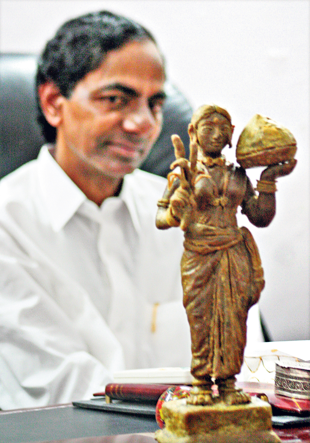 07-12-2006 KCR WINS KARIMNAGAR MP SEAT