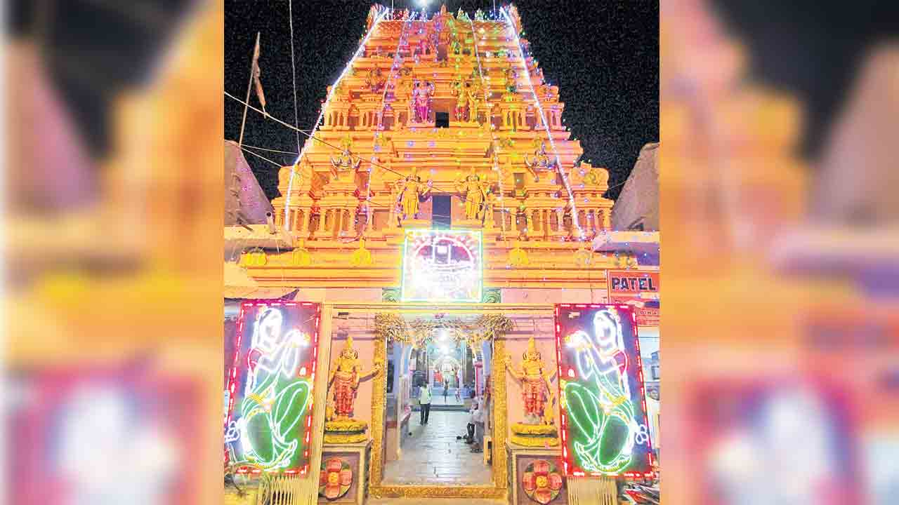 శివరాత్రికి ముస్తాబైన ఆలయాలు