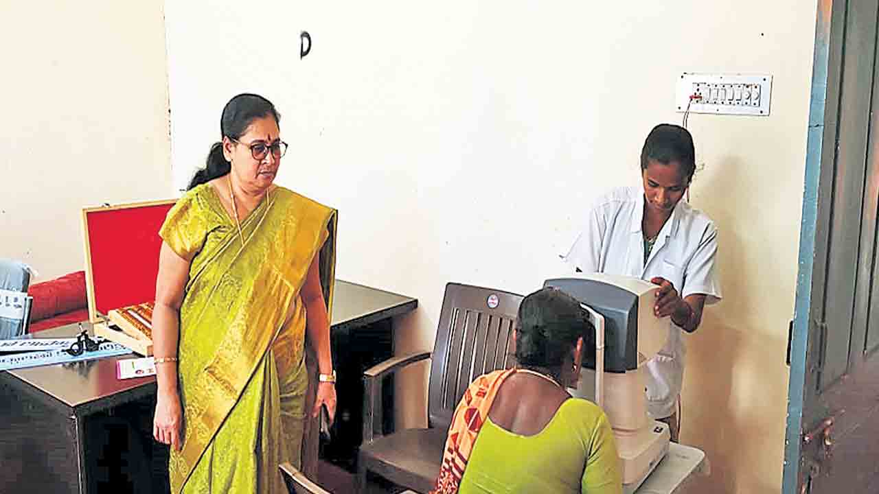 ‘కంటి వెలుగు’కు అపూర్వ స్పందన