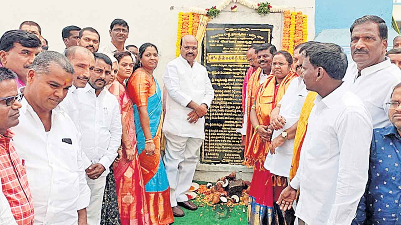 కార్పొరేట్‌కు దీటుగా ప్రభుత్వ పాఠశాలలు