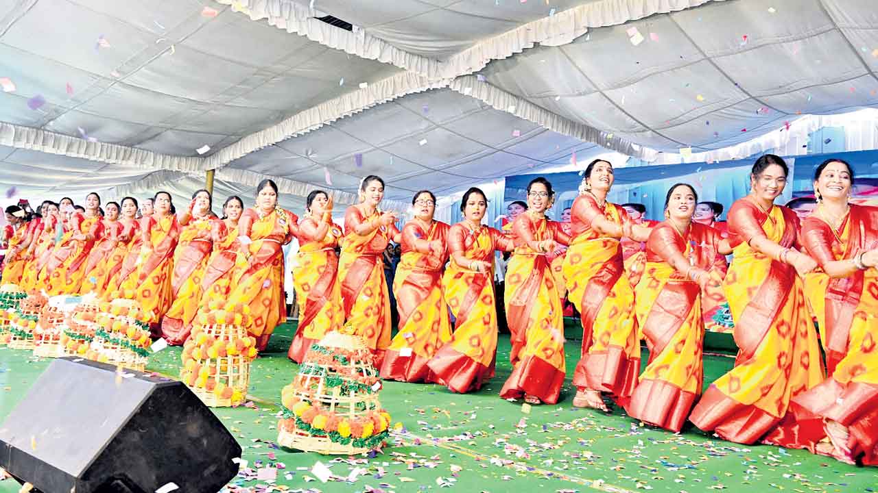 అపూర్వ సమ్మేళనం