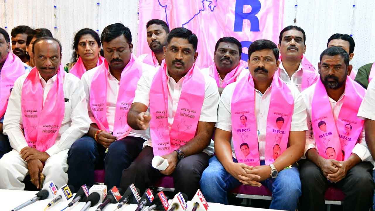 విమర్శలు కాదు.. దమ్ముంటే నిధులు తేవాలి