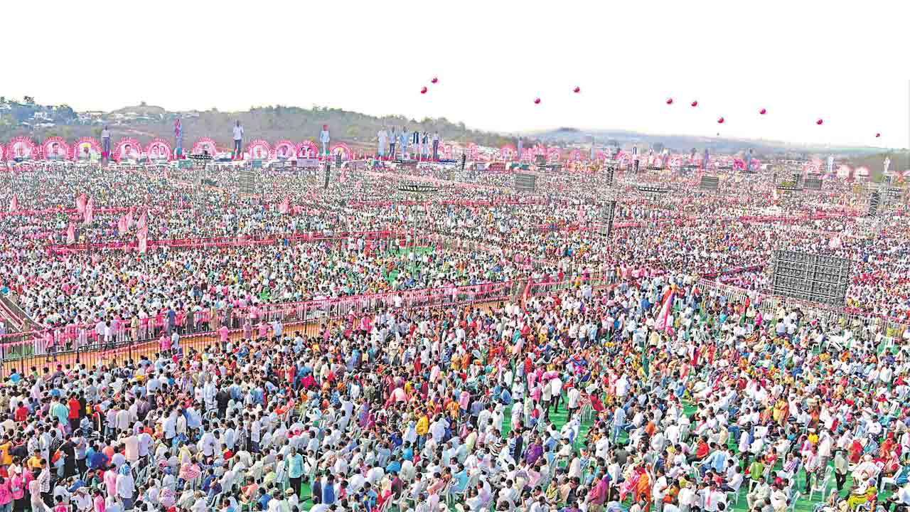 నాందేడ్‌ వేదికగా నవ శకం