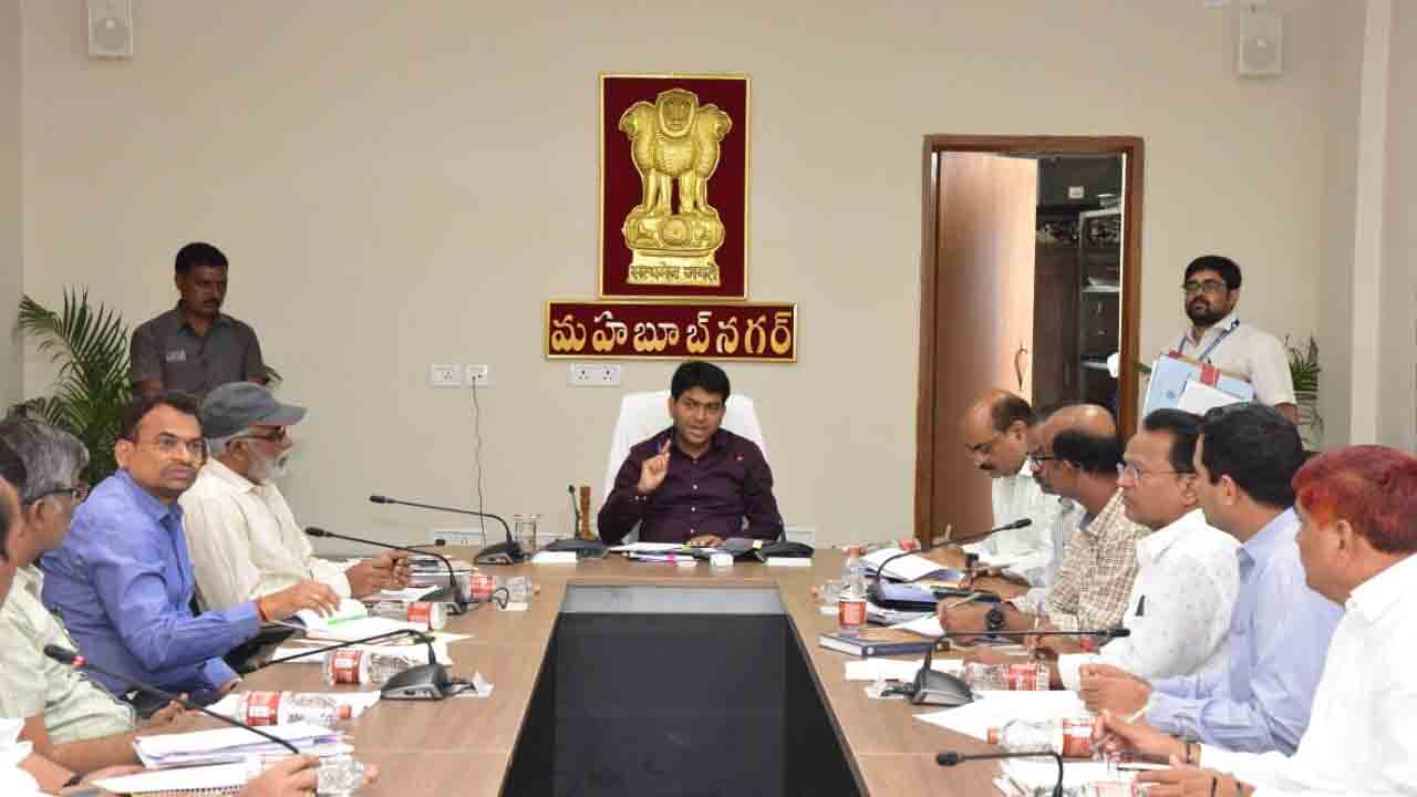 ప్రారంభానికి బడులను సిద్ధం చేయాలి