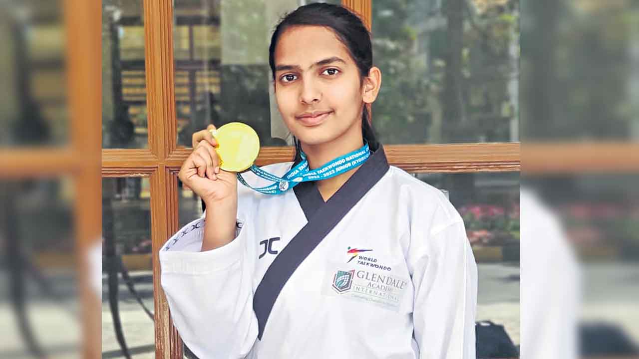 మహీన్‌కు స్వర్ణ పతకం