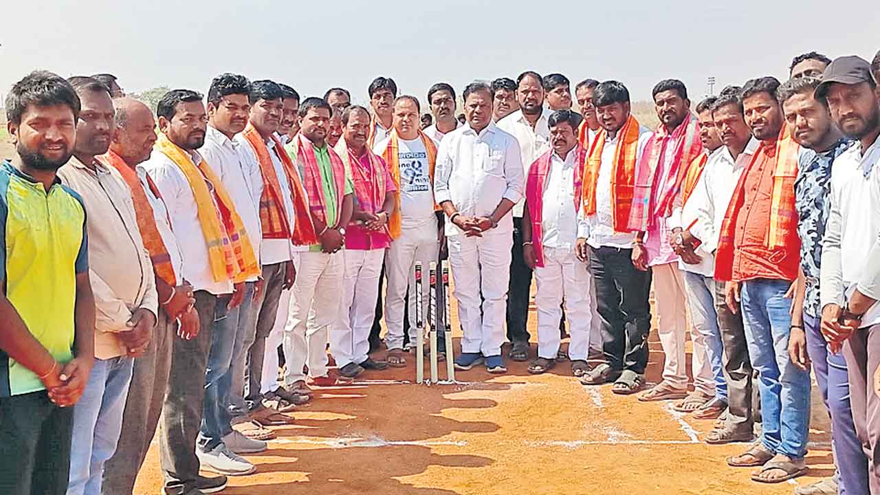 క్రీడాకారులు జాతీయస్థాయిలో రాణించాలి