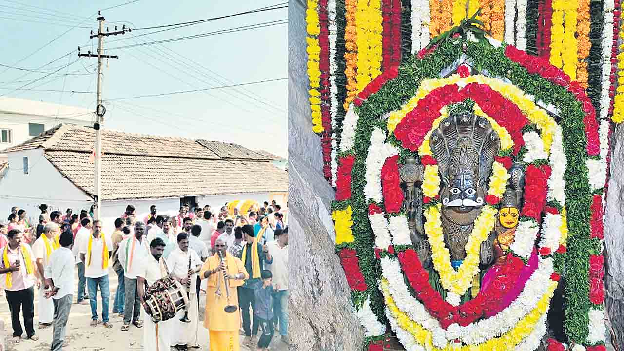 కన్నుల పండువగా శ్రీలక్ష్మీవేంకటేశ్వర స్వామి కల్యాణం
