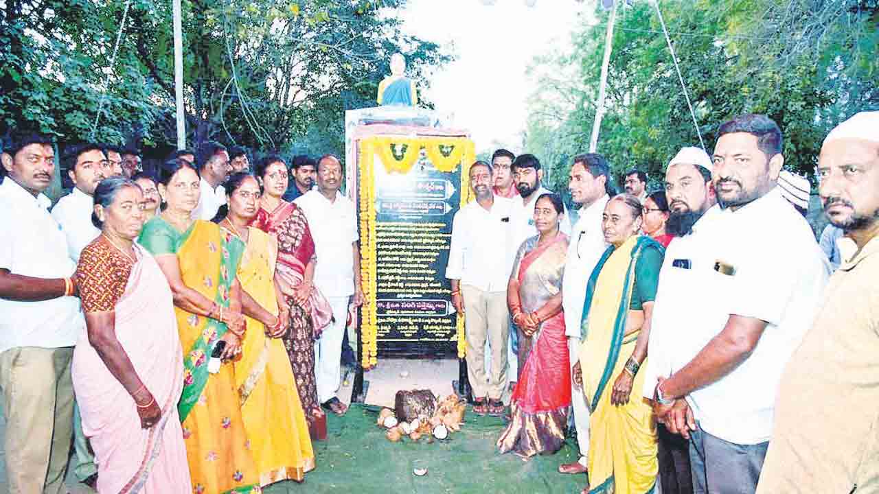 అభివృద్ధిలో అగ్రస్థానం మనదే..