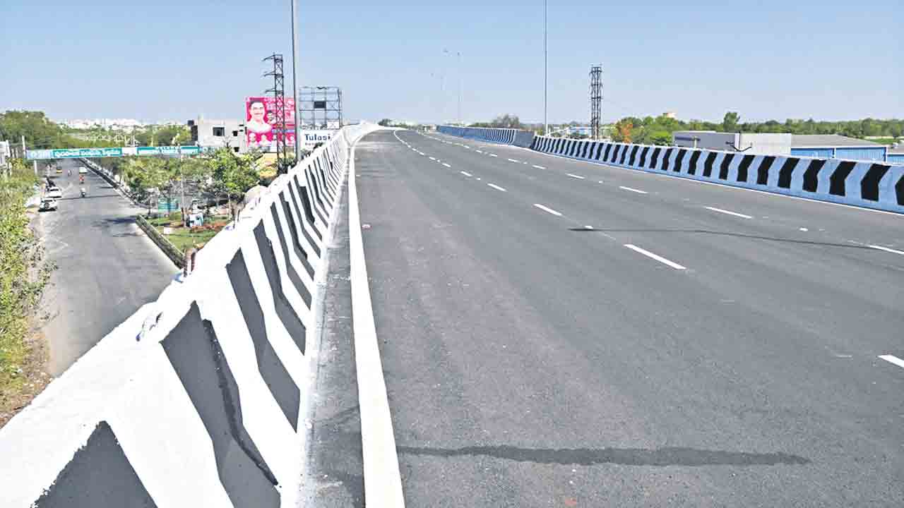 ఫ్లైఓవర్‌పై ప్రయాణం సుఖమయం