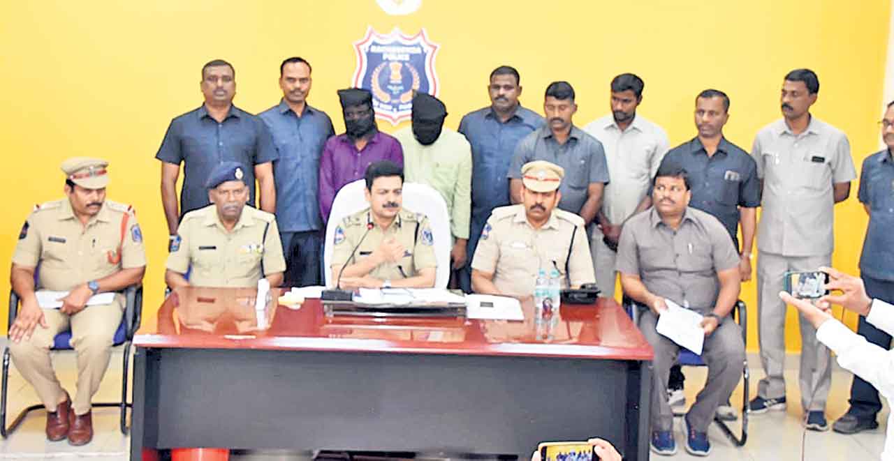 విదేశాలకు మాదక ద్రవ్యాలు