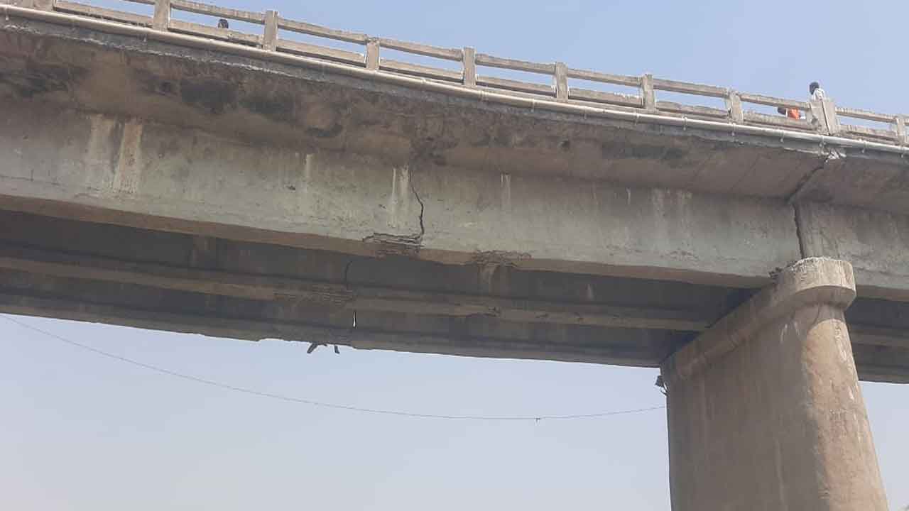 అంతర్రాష్ట్ర తర్నం బ్రిడ్జికి పగుళ్లు