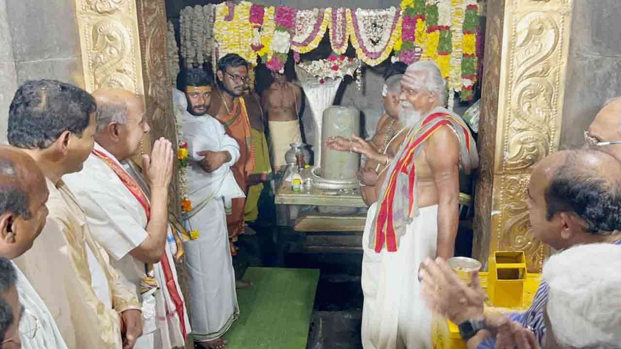 మేళ్లచెర్వులో కొనసాగుతున్న శివరాత్రి ఉత్సవాలు