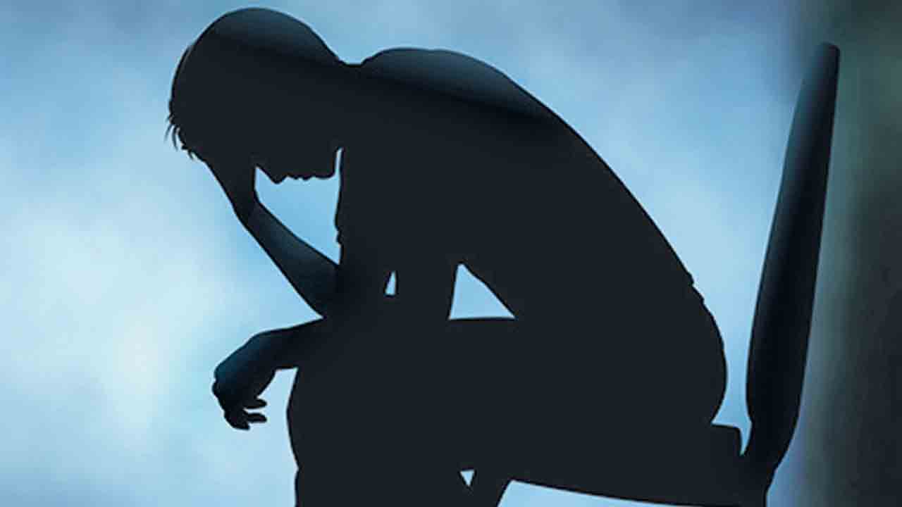 ఆన్‌లైన్‌ ఆటలు.. ఆగమవుతున్న బతుకులు