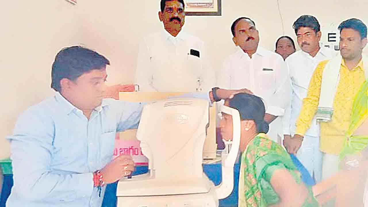 గ్రామగ్రామాన ‘కంటి వెలుగు’