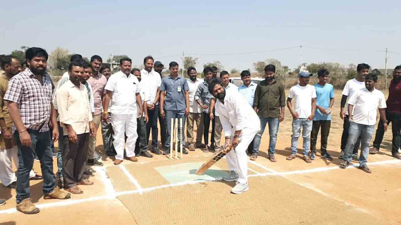 సమస్యల పరిష్కారానికే వార్డు పర్యటన