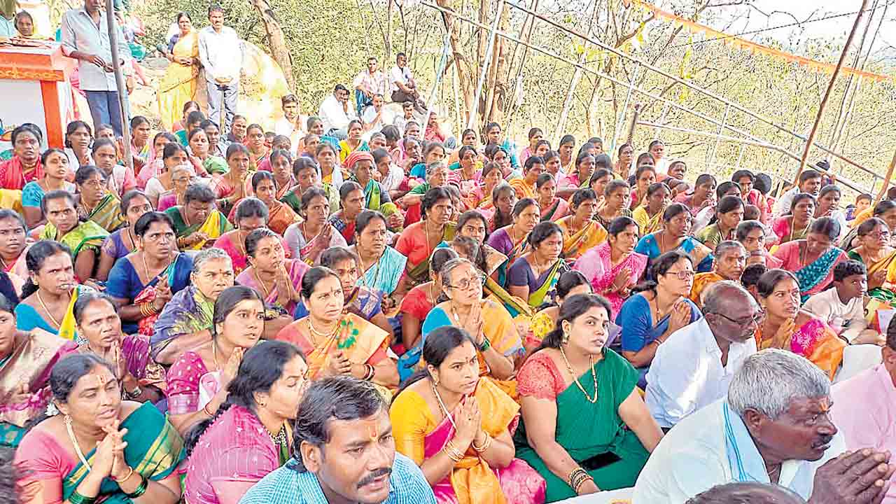 వైభవంగా లక్ష్మీనృసింహుని కల్యాణం