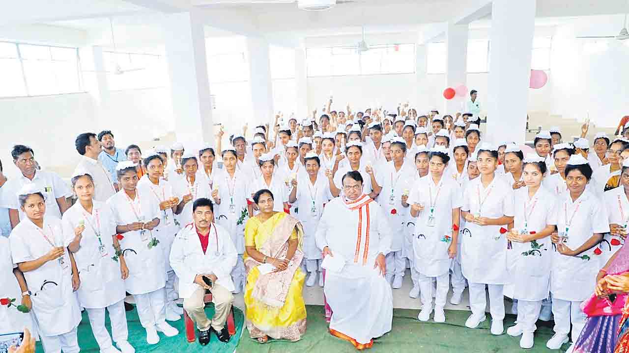 సేవే లక్ష్యం ఉపాధికి వరం..