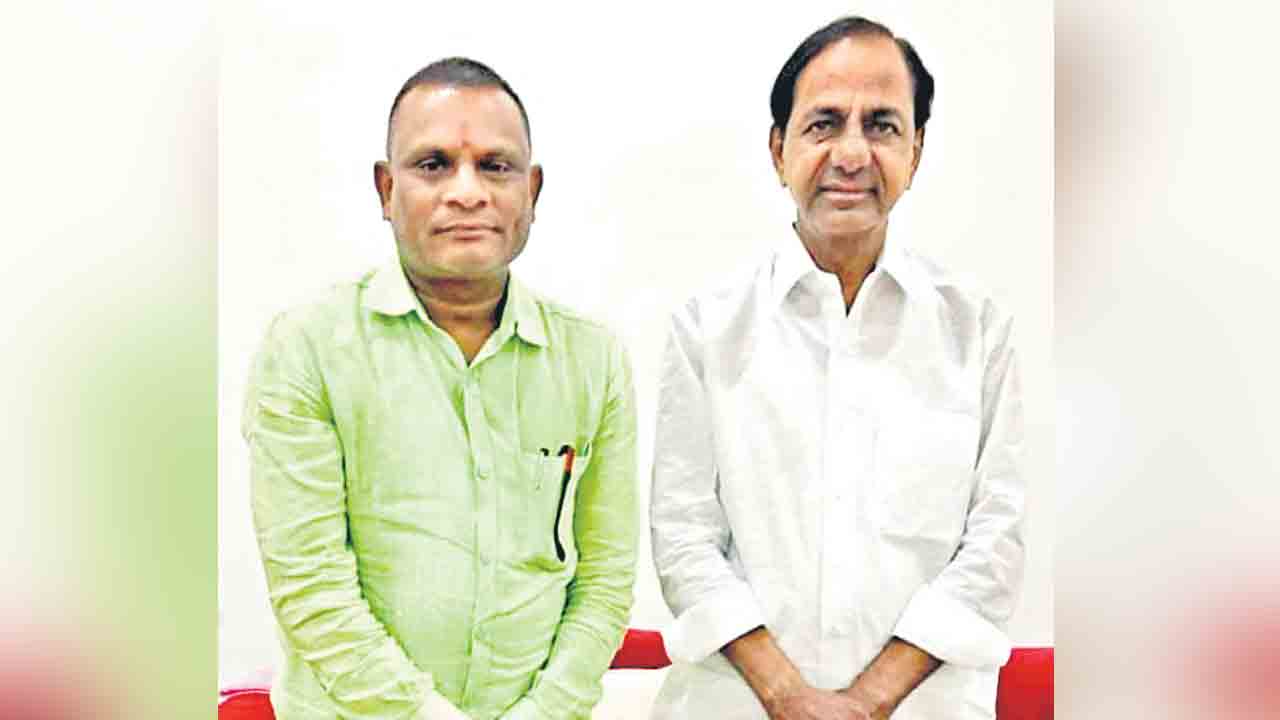 మహారాష్ట్ర బీఆర్‌ఎస్‌ కిసాన్‌ సెల్‌ అధ్యక్షుడిగా మాణిక్‌ కదం