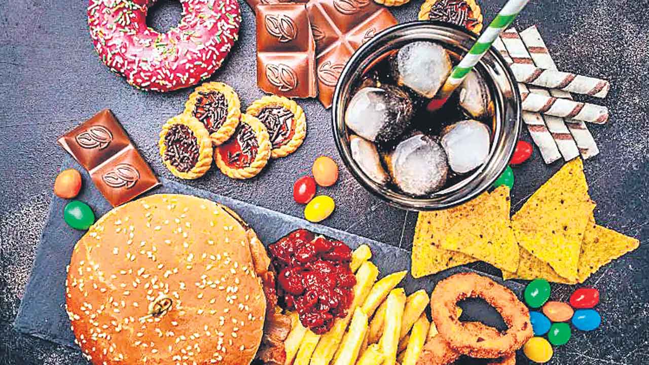 అల్ట్రా ప్రాసెస్డ్‌ ఫుడ్‌తో క్యాన్సర్‌ ముప్పు