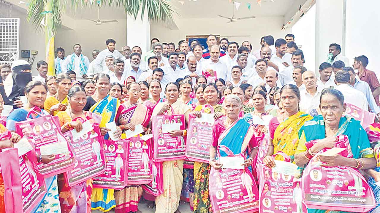 రాష్ట్రంలో సంక్షేమ పాలన