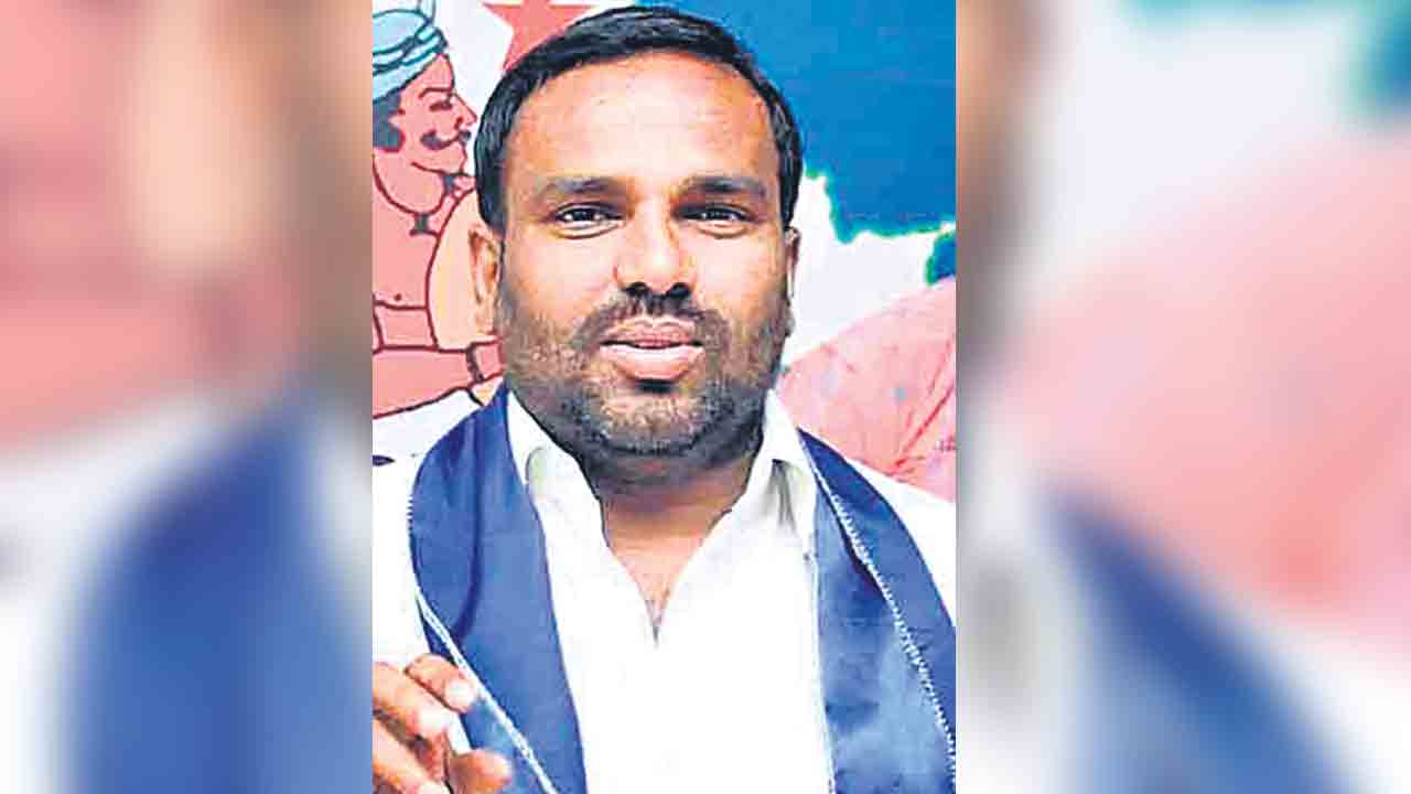 హమారా ప్రసాద్‌ను దేశ బహిష్కరణ చేయాలి