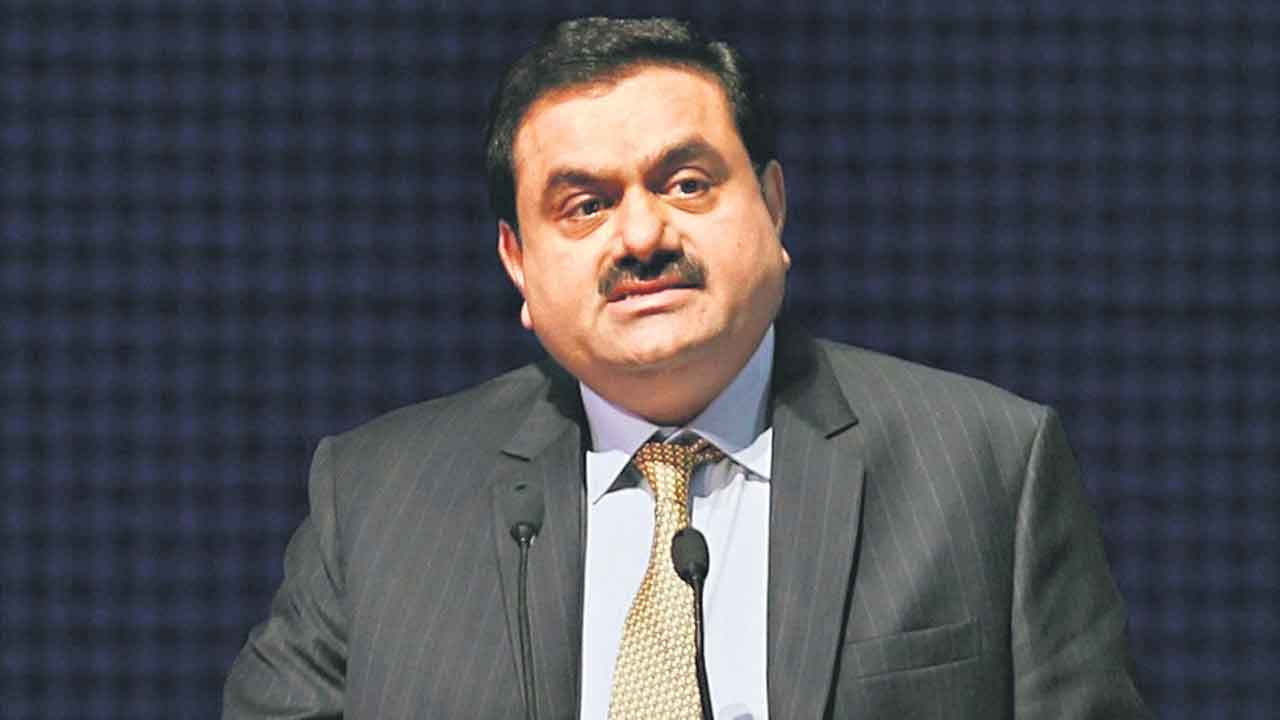 టాప్-20 నుంచి అదానీ అవుట్