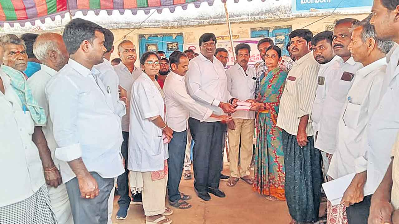 అంధత్వ నివారణే లక్ష్యంగా కంటి వెలుగు