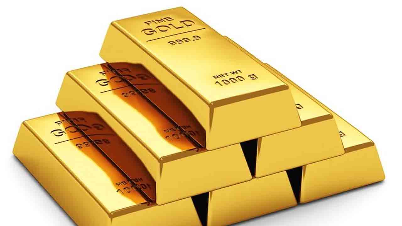 ఎయిర్‌పోర్టులో గోల్డ్‌ సీజ్‌