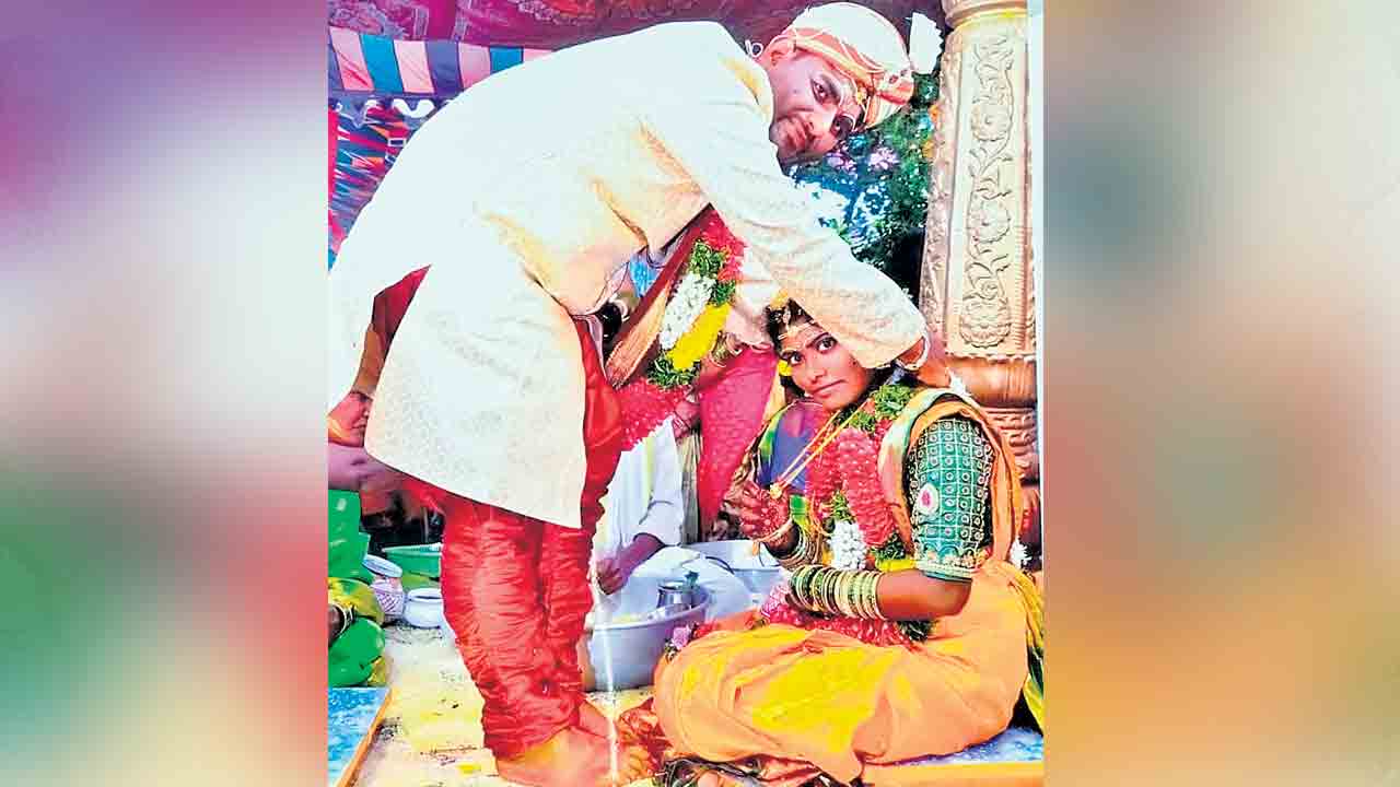 Kalyana Lakshmi |  ఆడపిల్లలకు తోడుగా.. మెట్టినింట గర్వంగా.. సమసమాజ కూర్పులో కల్యాణలక్ష్మి తీర్పు