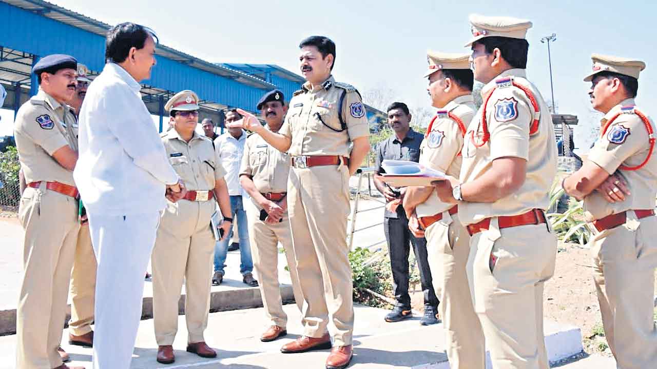 బ్రహ్మోత్సవాలకు పకడ్బందీ ఏర్పాట్లు