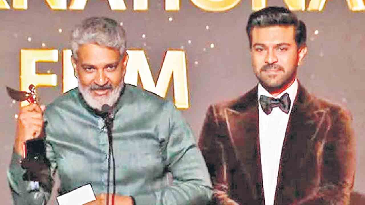 హెచ్‌సీఏ అవార్డుల్లో ‘ఆర్‌ఆర్‌ఆర్‌’ జోరు