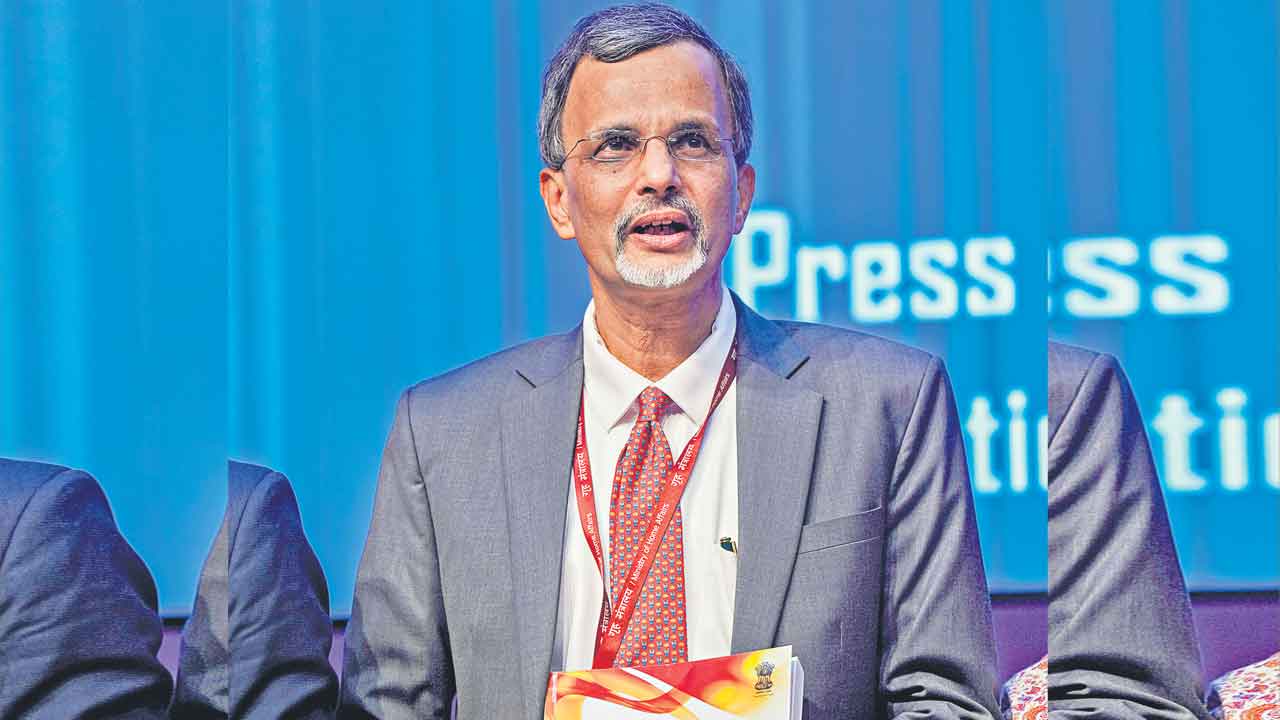 భారత ఆర్థికం ఆగమాగం.. 2022-23 ఆర్థిక సర్వే హెచ్చరిక