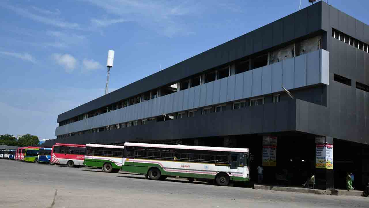 శివరాత్రికి స్పెషల్‌ బస్సులు