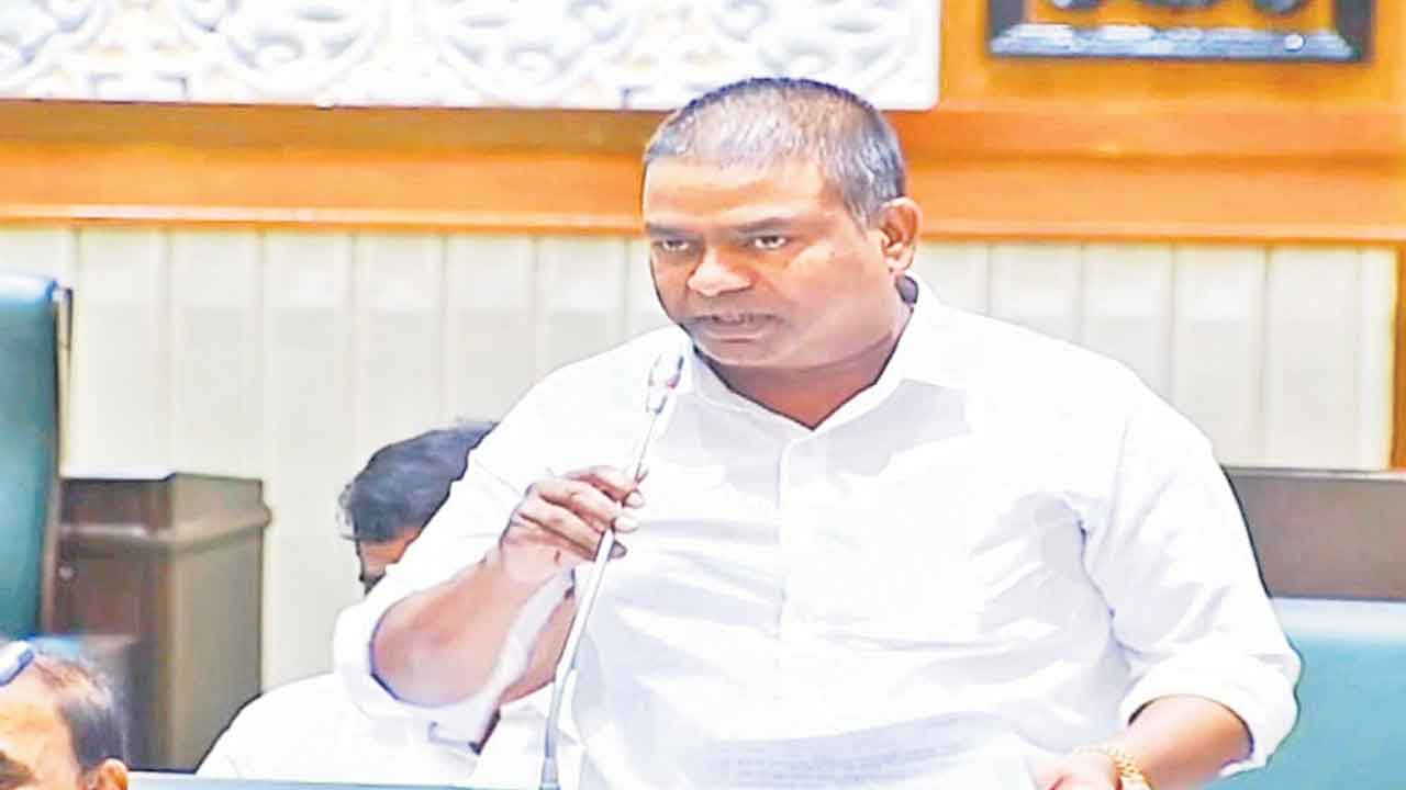 చేపల ఉత్పత్తిలో తెలంగాణ నంబర్‌ వన్‌