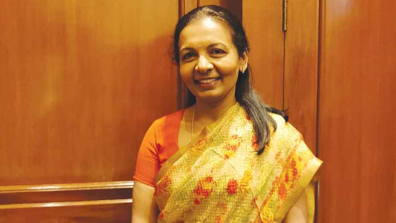 కార్పొరేట్‌ యుద్ధానికి సిద్ధం