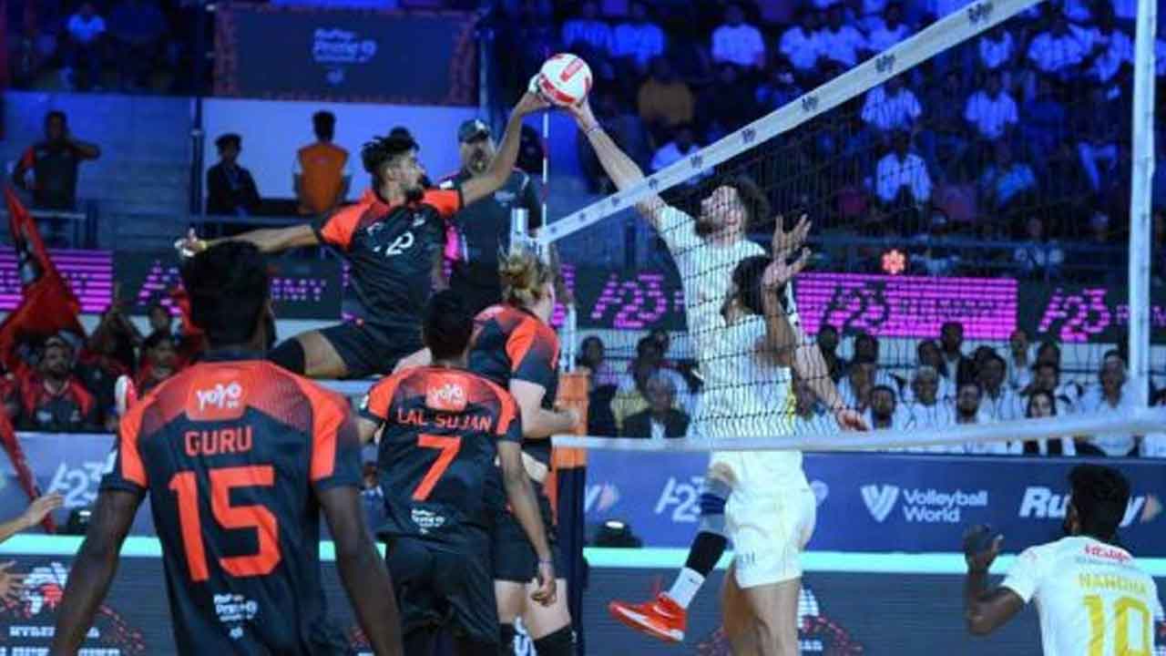 హైదరాబాద్ బోణీ