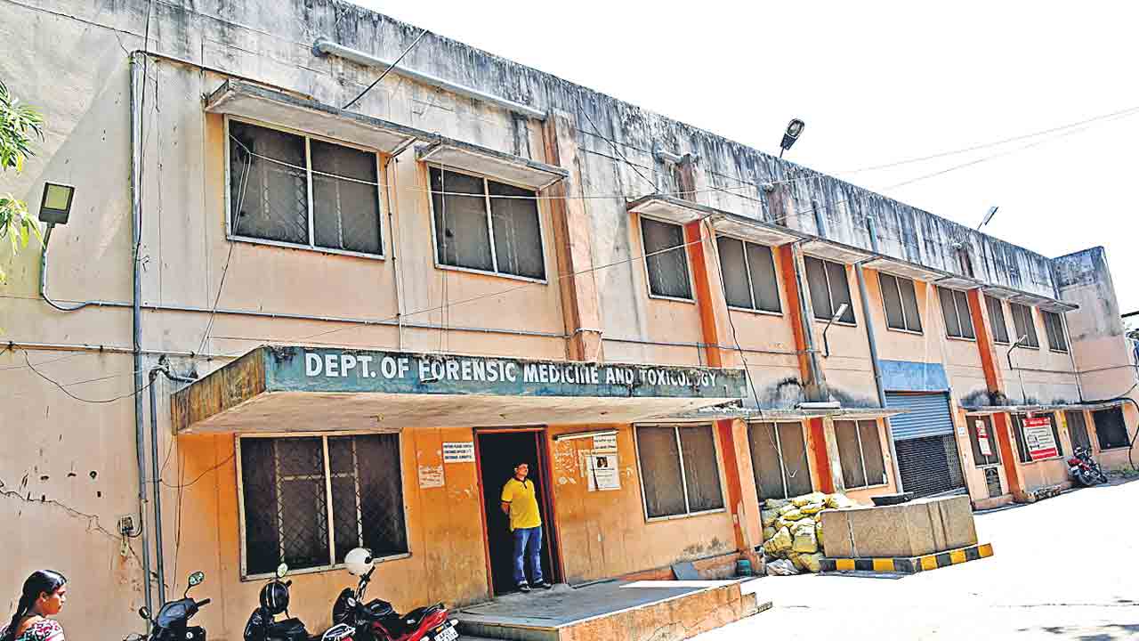 ఉస్మానియాలో 24/7 పోస్టుమార్టం