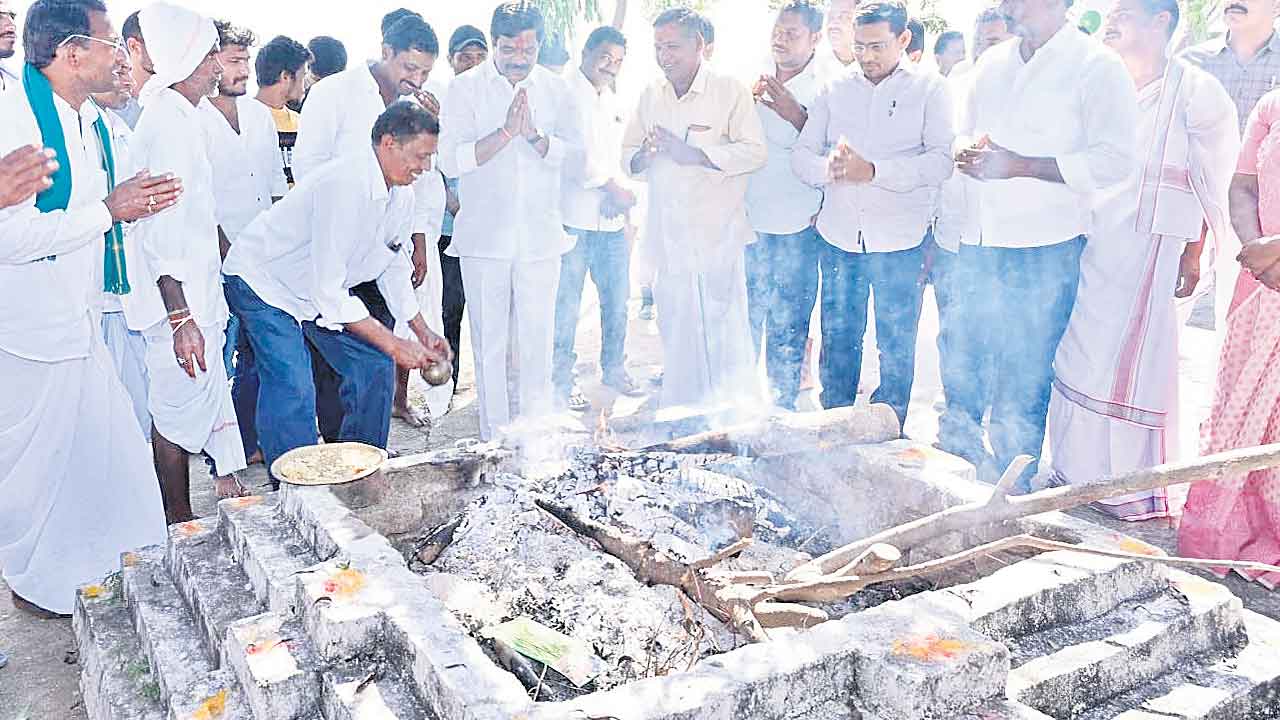 సేవాలాల్‌ మహరాజ్‌ ఆదర్శప్రాయుడు