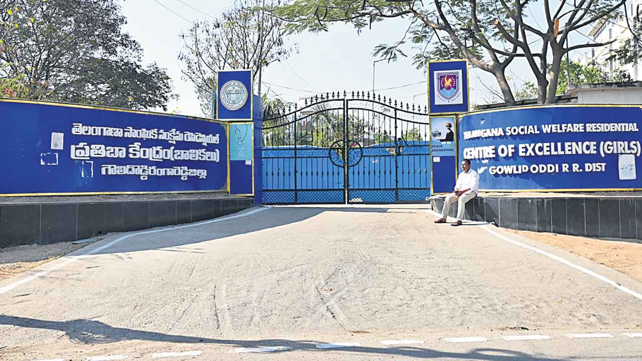 డాక్టర్స్‌..ఇంజినీర్స్‌ మేడిన్‌ గురుకులం!