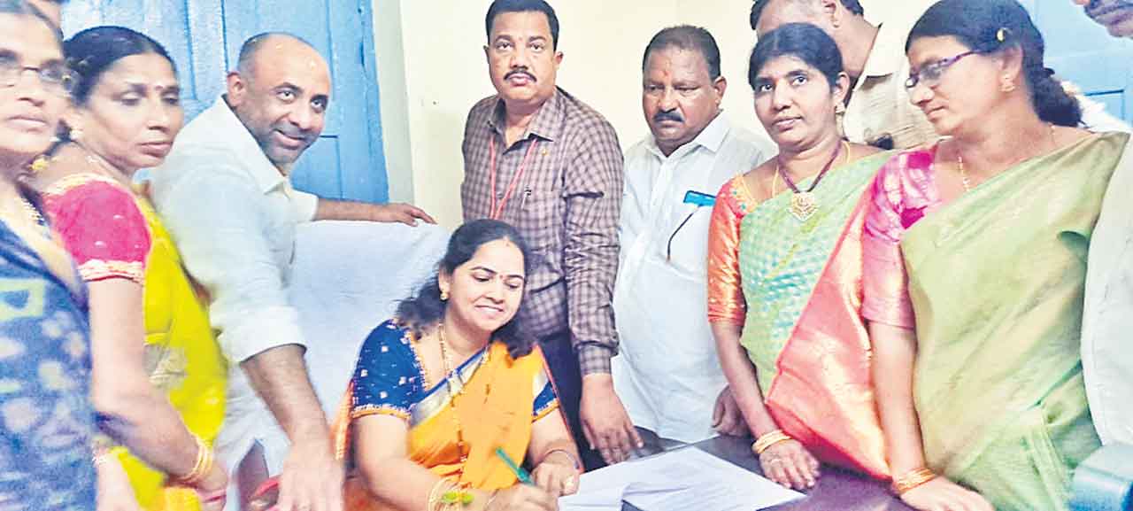 ప్రభుత్వ పాలన మరింత చేరువ